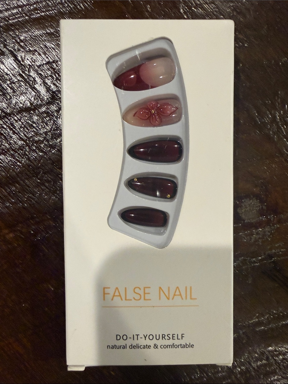 Press-On False Nails Set in Burgundy and Pink